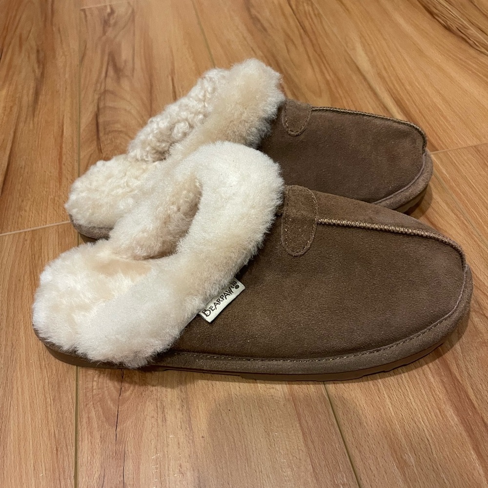 BearPaw Women's Brown Suede Slippers with Cream Shearling Lining